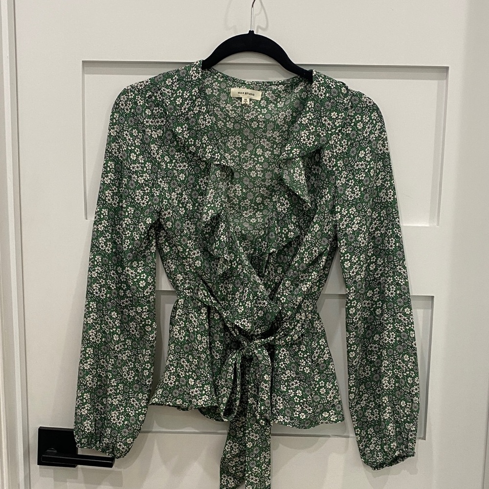 Max Studio Green Floral Ruffle Blouse